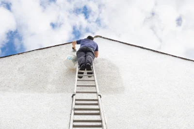 Peinture extérieure à Assieu — façades et ravalement